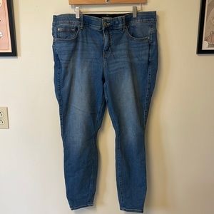 Torrid bombshell skinny